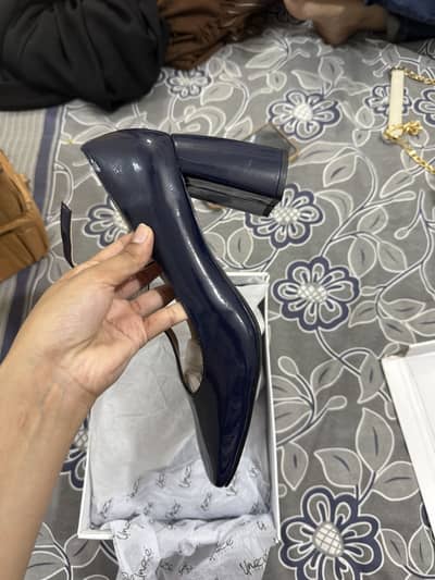 unze london new sandals