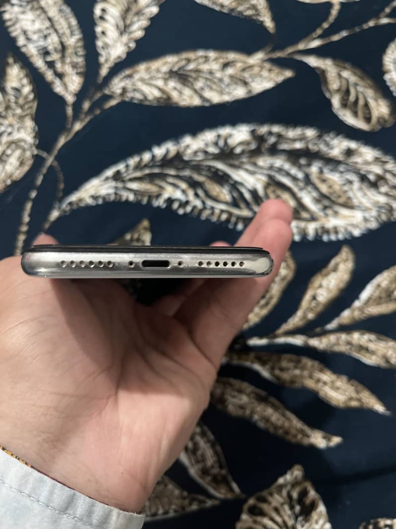 Apple iPhone X 1