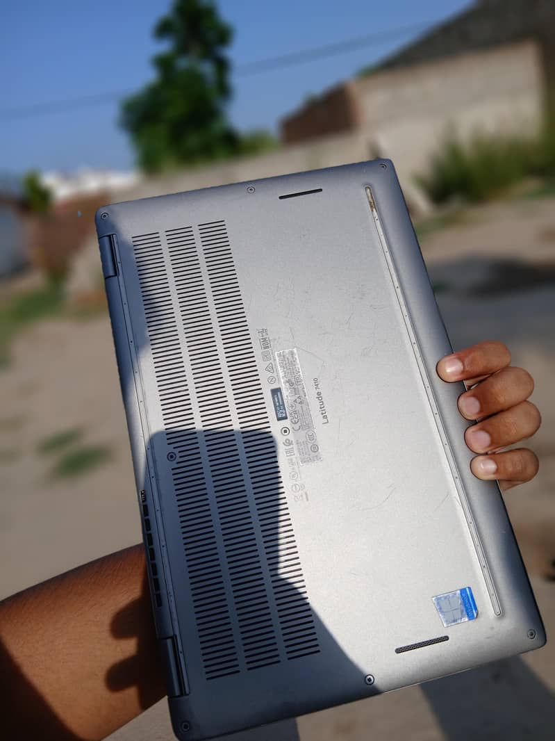 Laptop 0