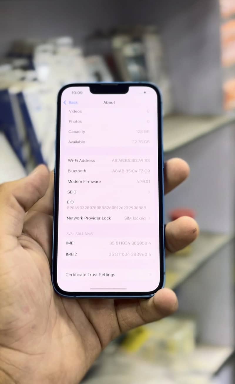 Apple iPhone 13 0