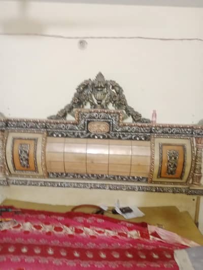 Wood bed bed and dressing table