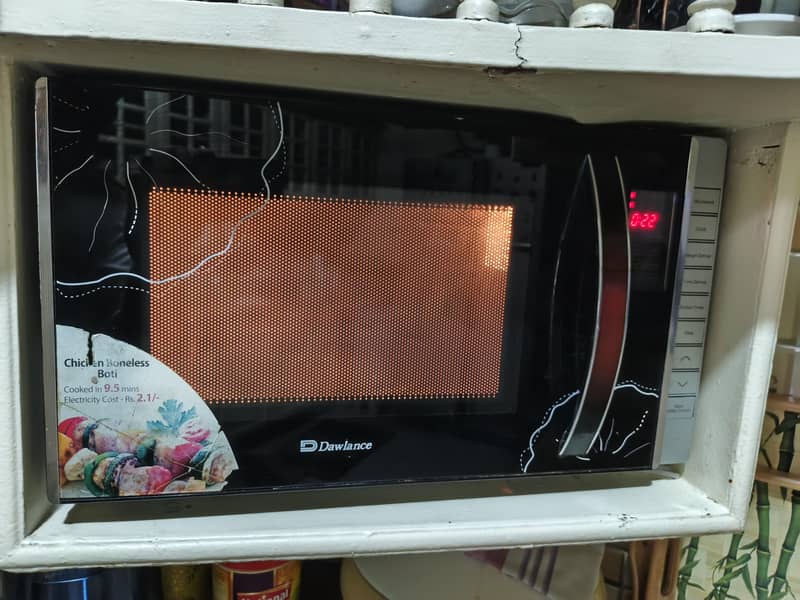 Dawlance Microwave 1