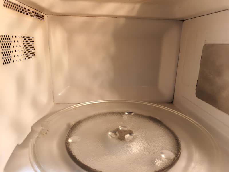 Dawlance Microwave 4
