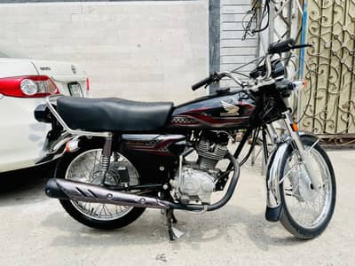 Honda 125 2024 model Black colour Good condition 1st owner
