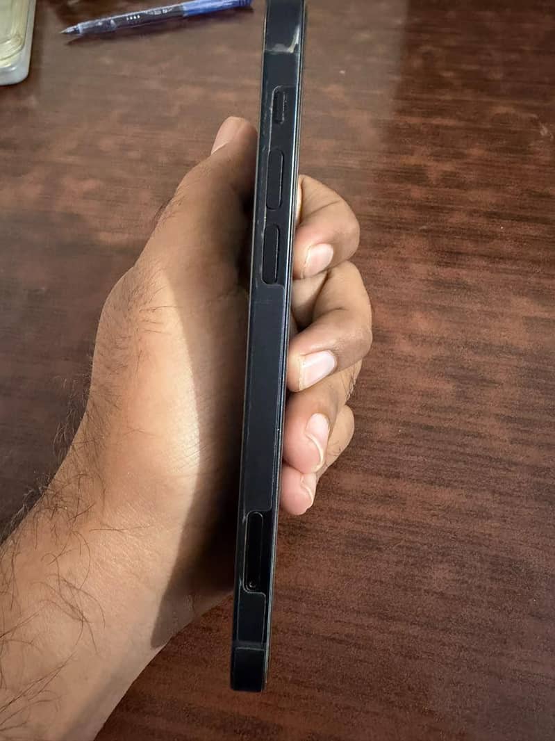 Apple iPhone 12 2
