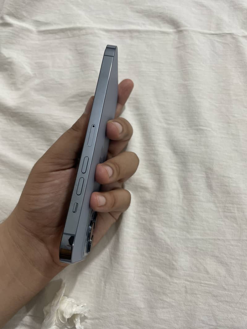 Apple iPhone 13 Pro Max 3