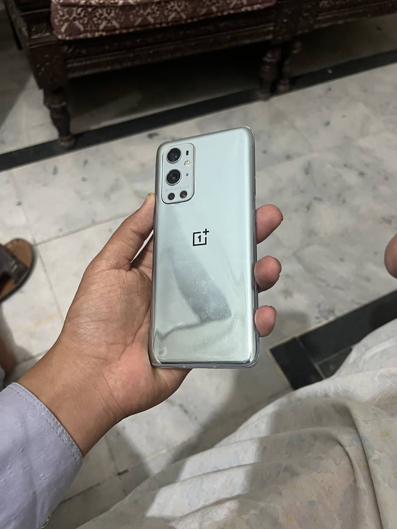 One Plus 9 pro 4
