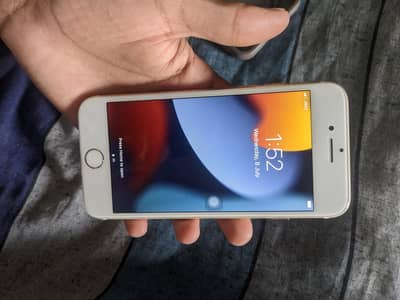 iPhone 7 128Gb PTA 10/9.5 Red Ad exchange for good mobile's laptop pc