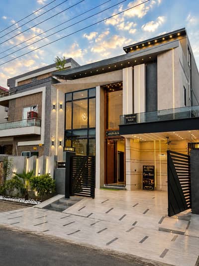 10 Marla Ultra Modern Design House For Sale