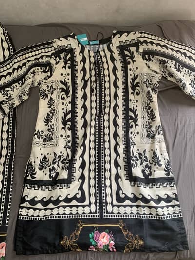 Elegant 2pc for party-wear