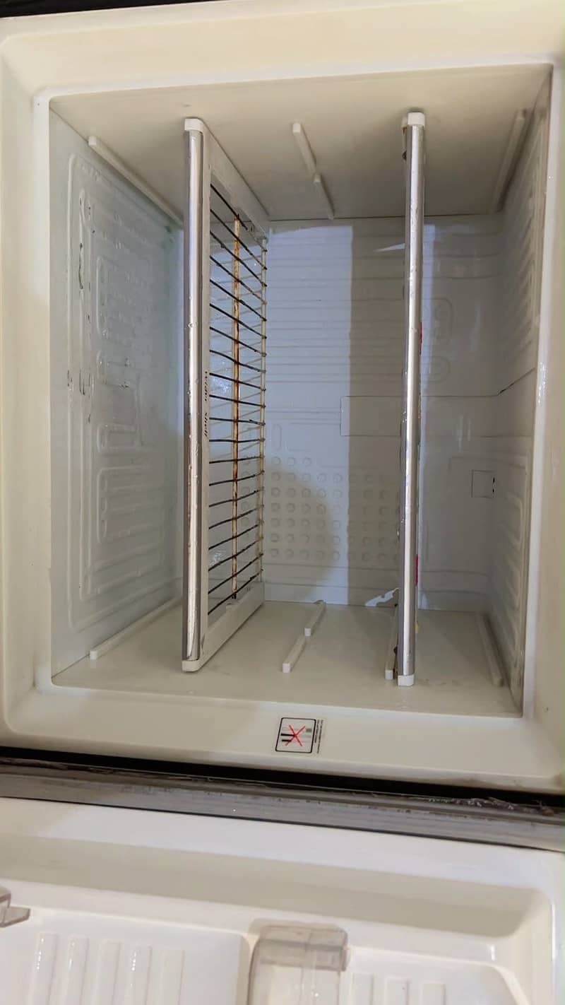 Dawlance Fridge 8