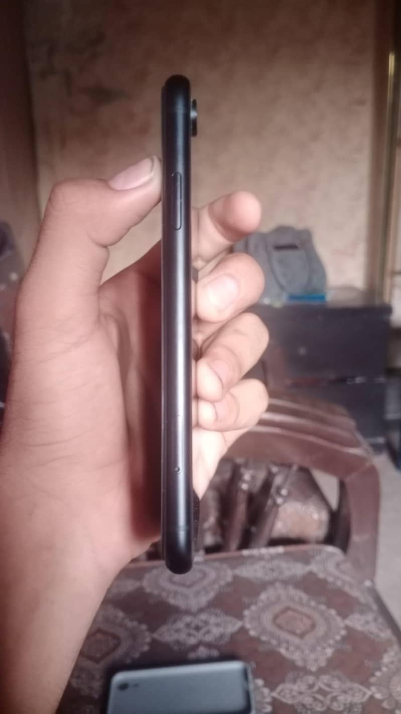 Apple iPhone X 5