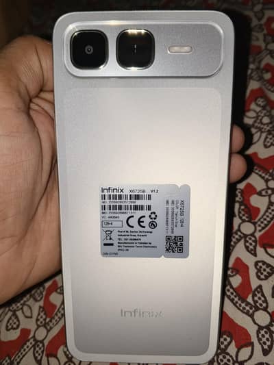 infinix smart 10 plus 10/10 4+4/128 warranty 9months available