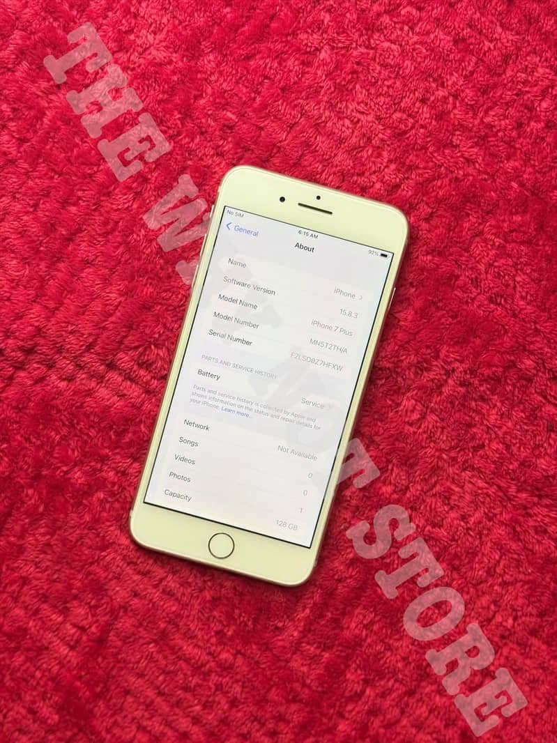 Apple iPhone 7 Plus 0