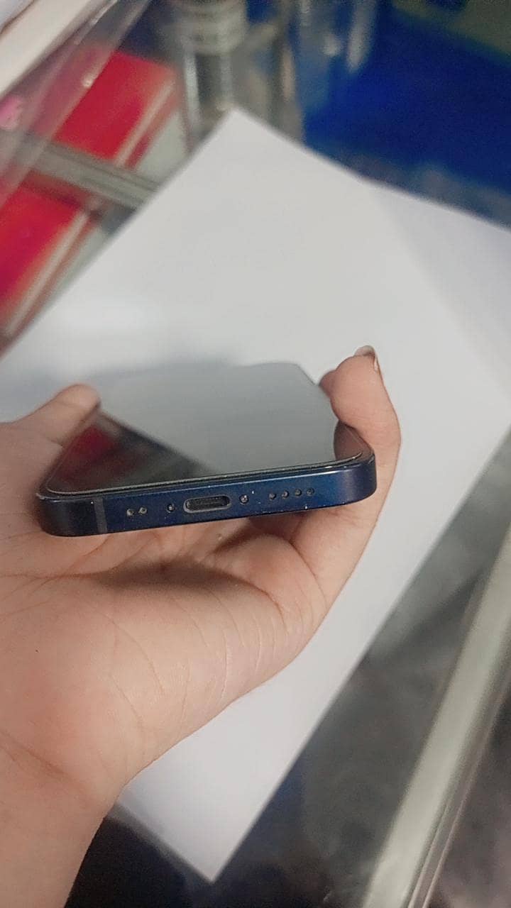 Apple iPhone 12 mini 2