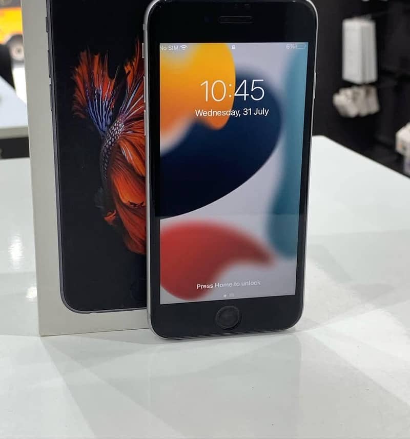 Apple iPhone 6S Plus 8