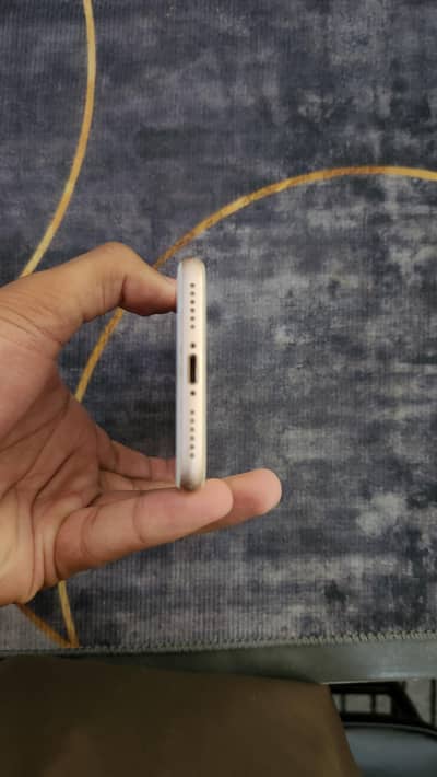 Apple iPhone 8