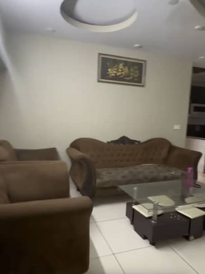 FOR SALE: Comfortable & Sturdy 5-Seater Sofa Set with Matching Table