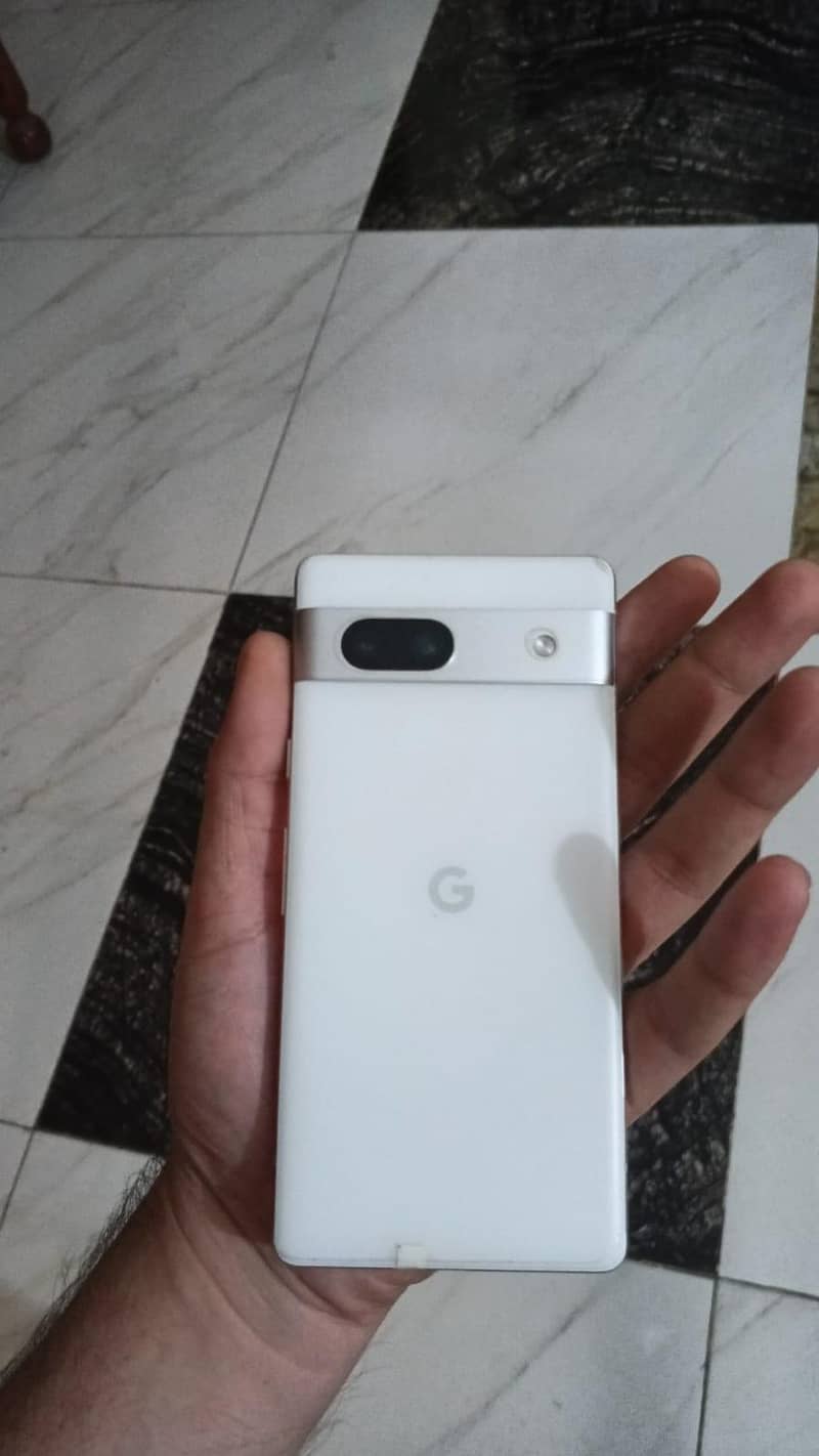Google Pixel 7a 1