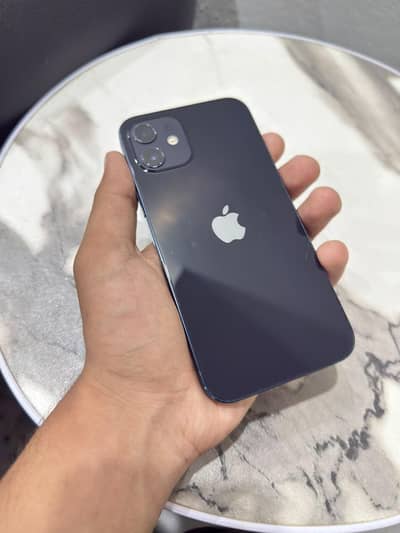 Apple iPhone 12