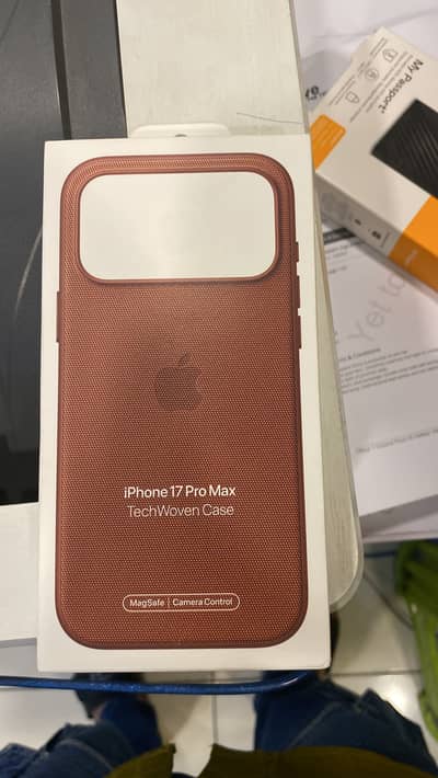 iPhone 17 pro max  techvowen case