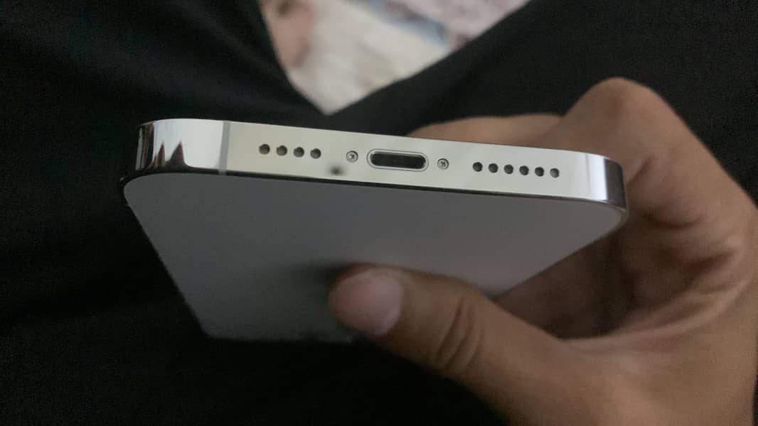 iPhone 14 pro max 1