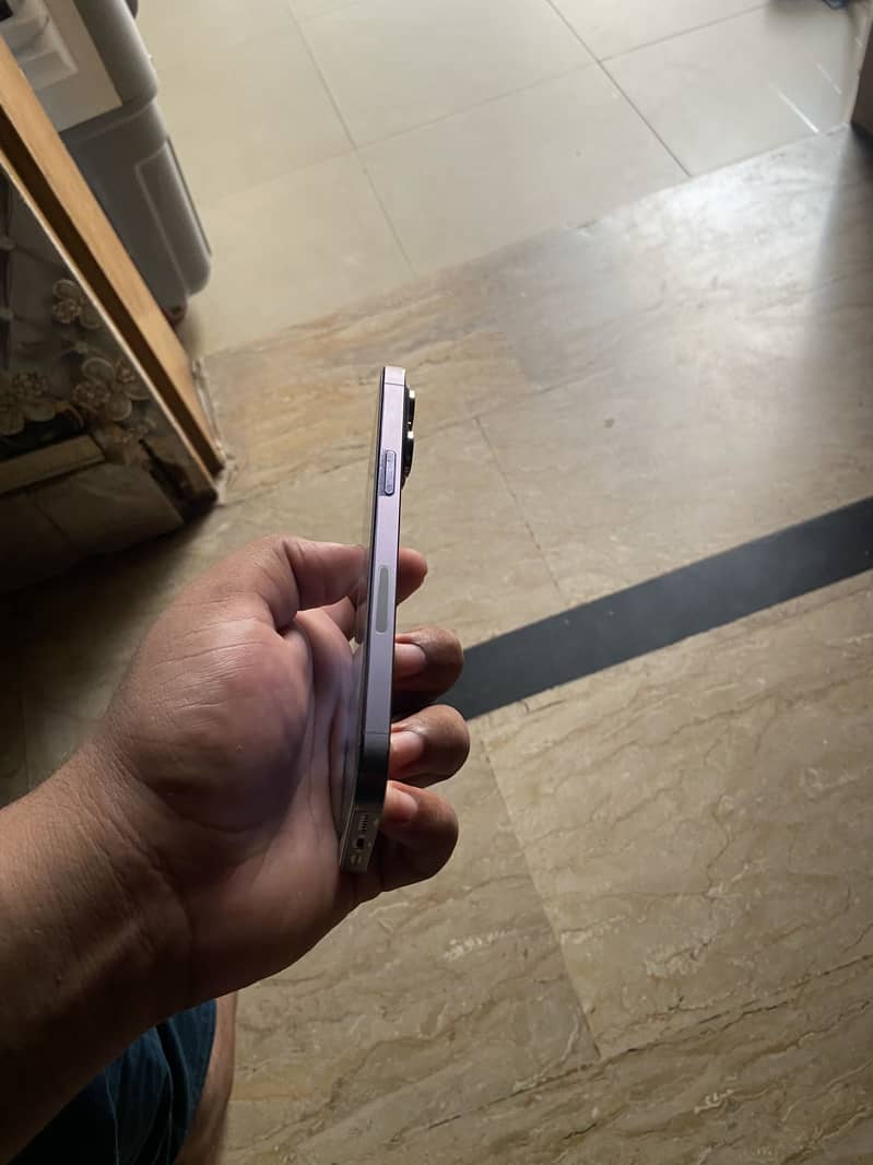 Apple iPhone 14 Pro Max 1