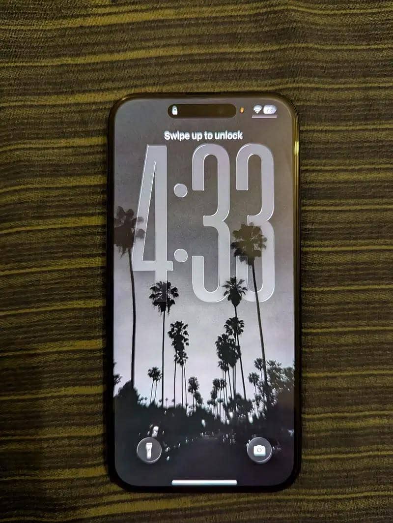 Apple iPhone 15 plus 0