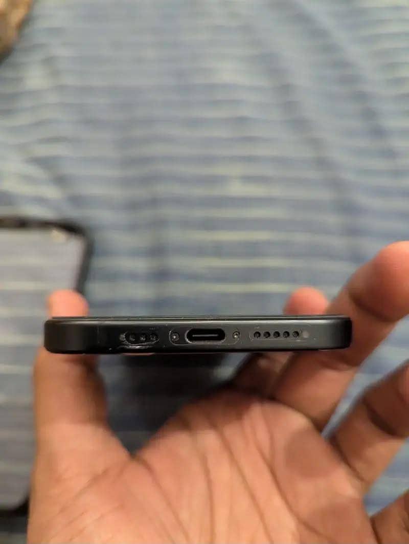 Apple iPhone 15 plus 3