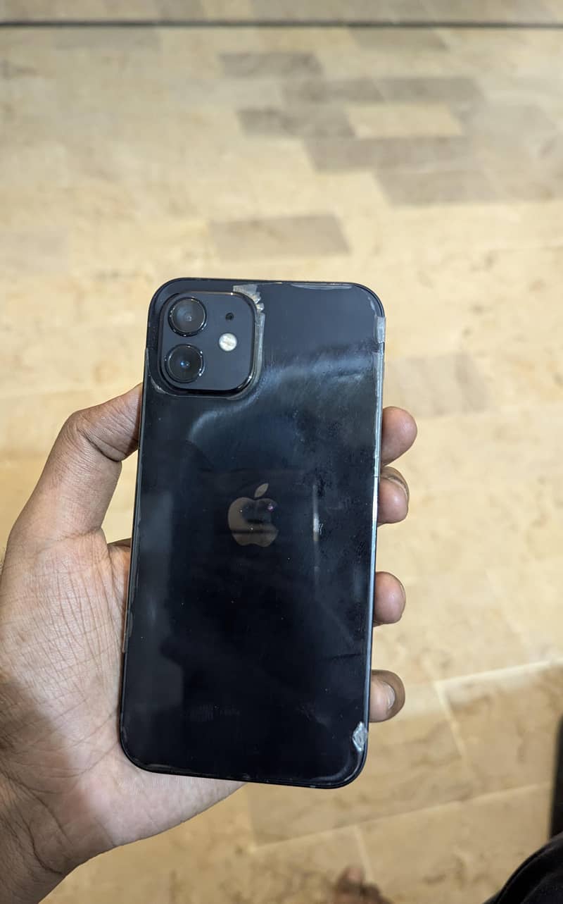 Apple iPhone 12 1