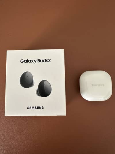 Samsung earbuds 2 in black