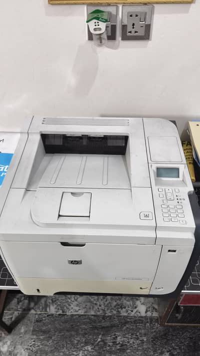 Hp laserJet 3015 Printer