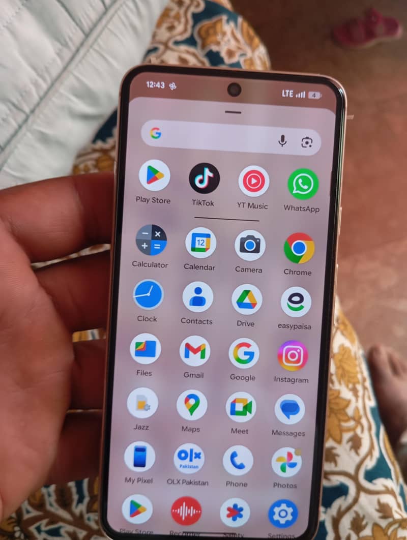 Google Pixel 8 5