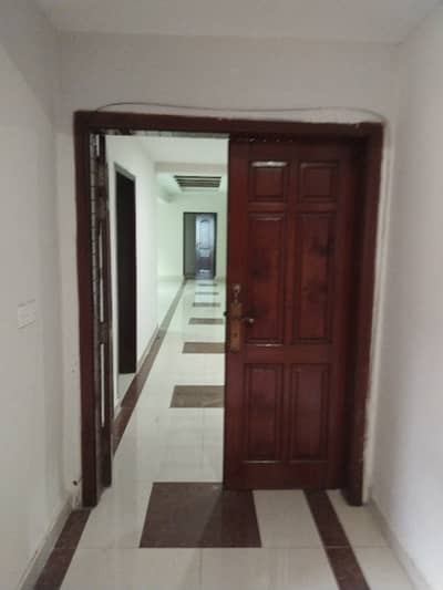 12 Marla 4 Bed Room Apartment In Askari 11 Lahore