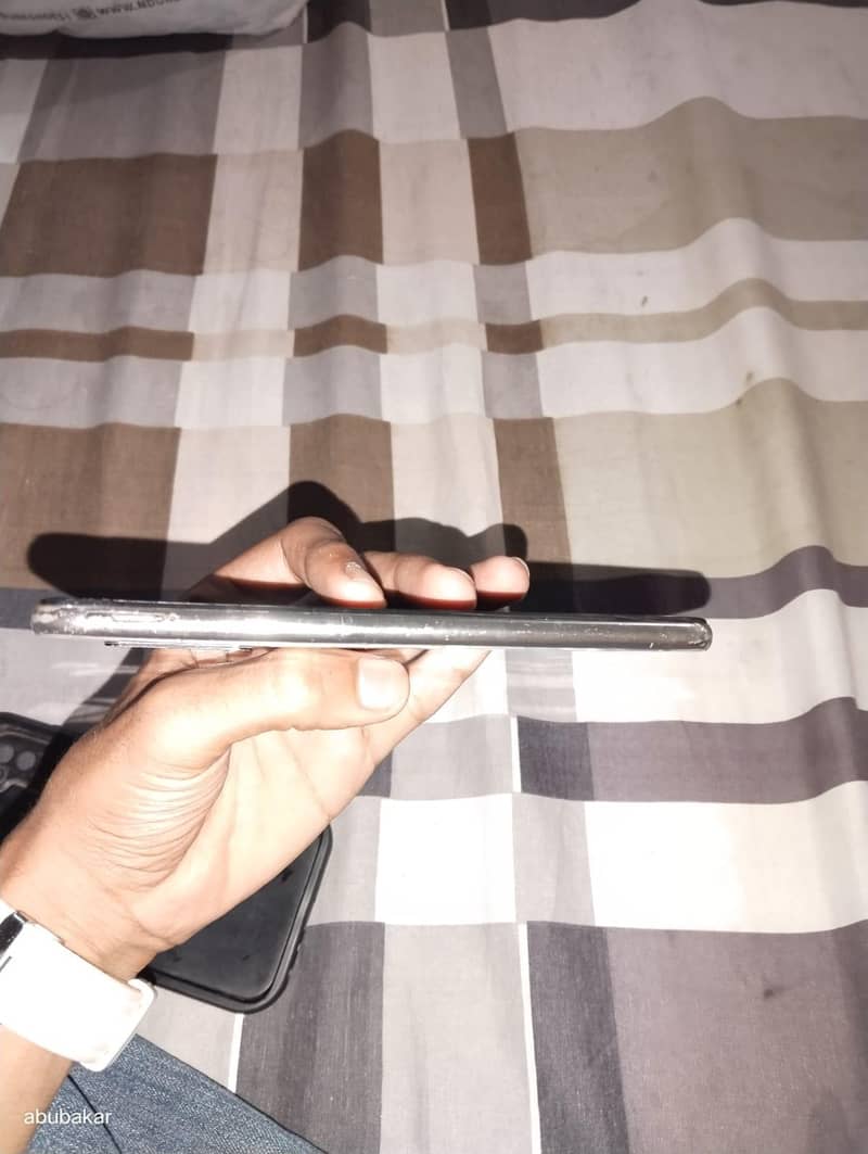 10/6 condition 64 GB 6