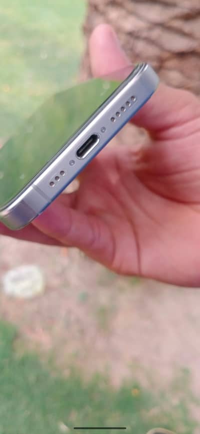 Apple iPhone 15 Pro