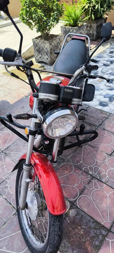 Suzuki GS 150 2010