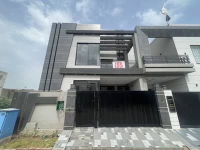 5 Marla house for sale in Bahria Town Lahore
