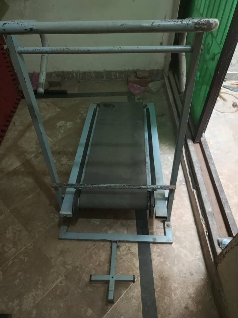 running machine 0