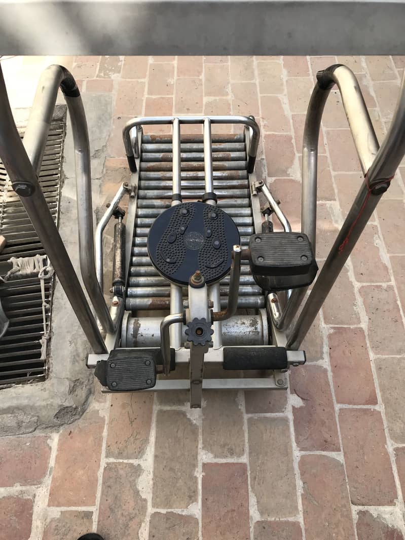 Running machine 1