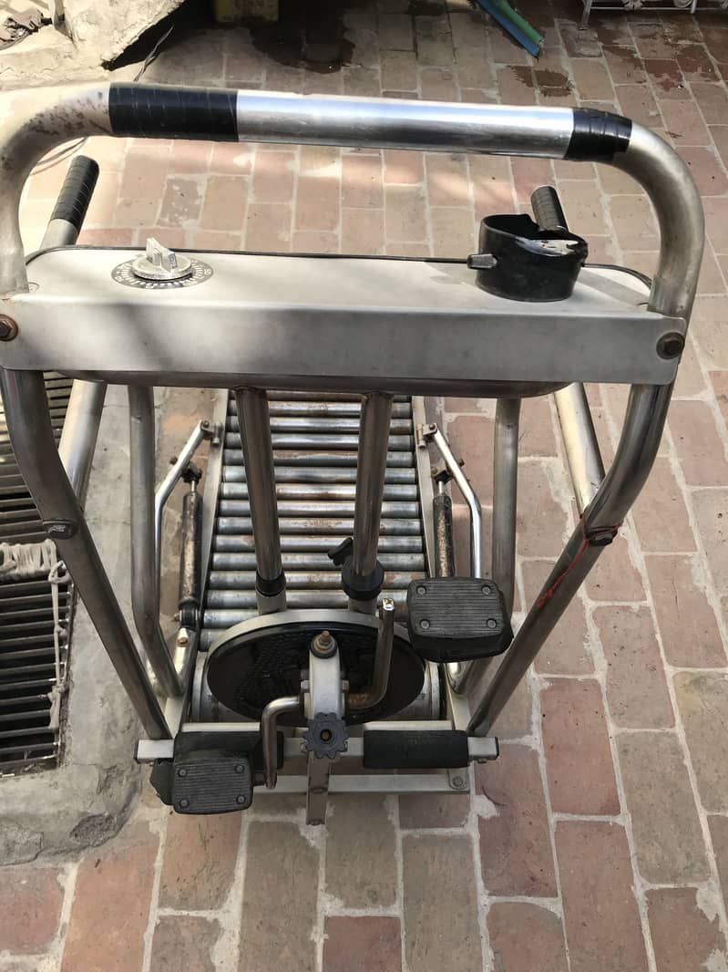 Running machine 3