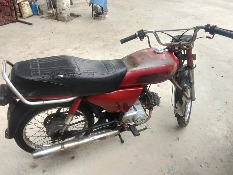 dhoom 70 0