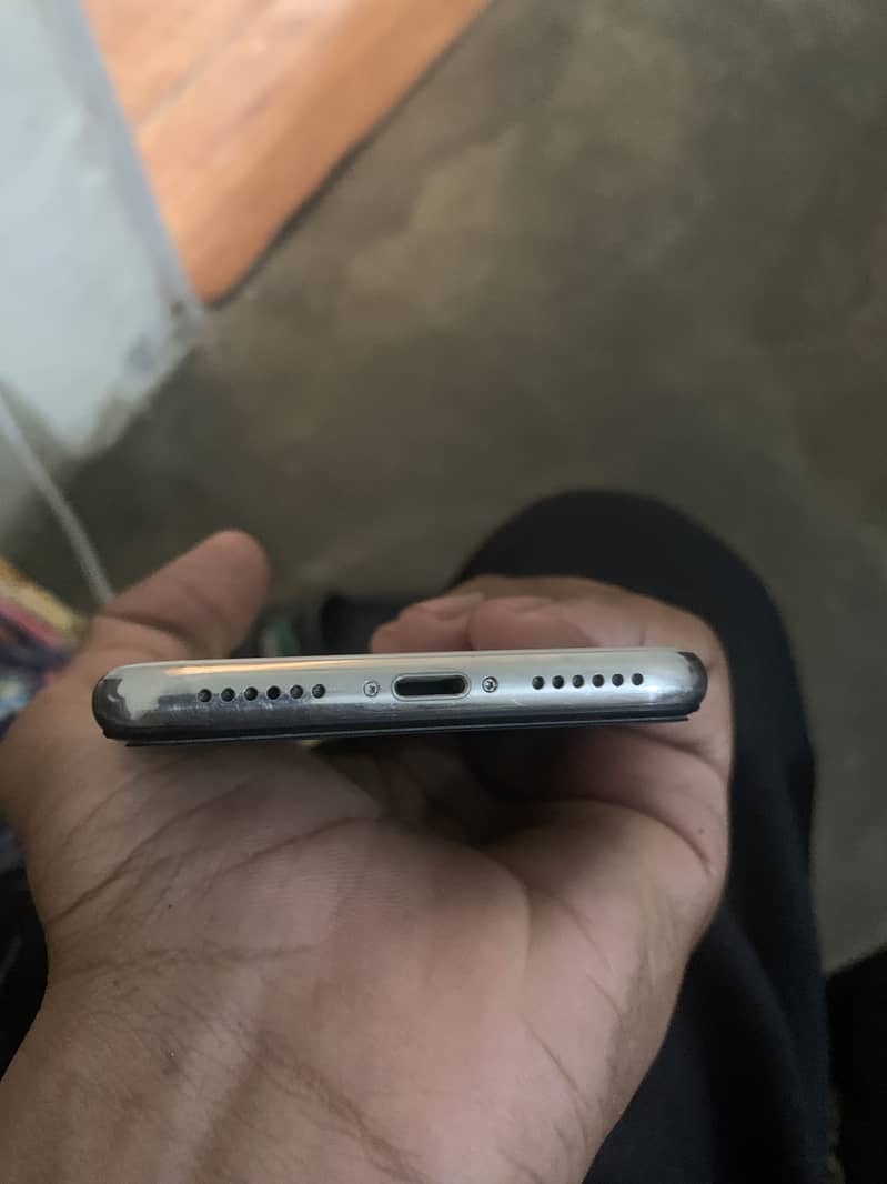 Apple iPhone X 1