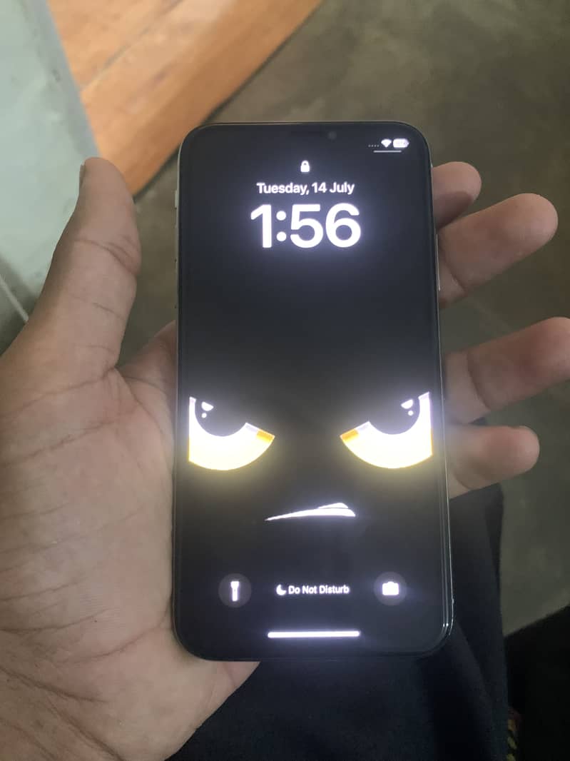 Apple iPhone X 3