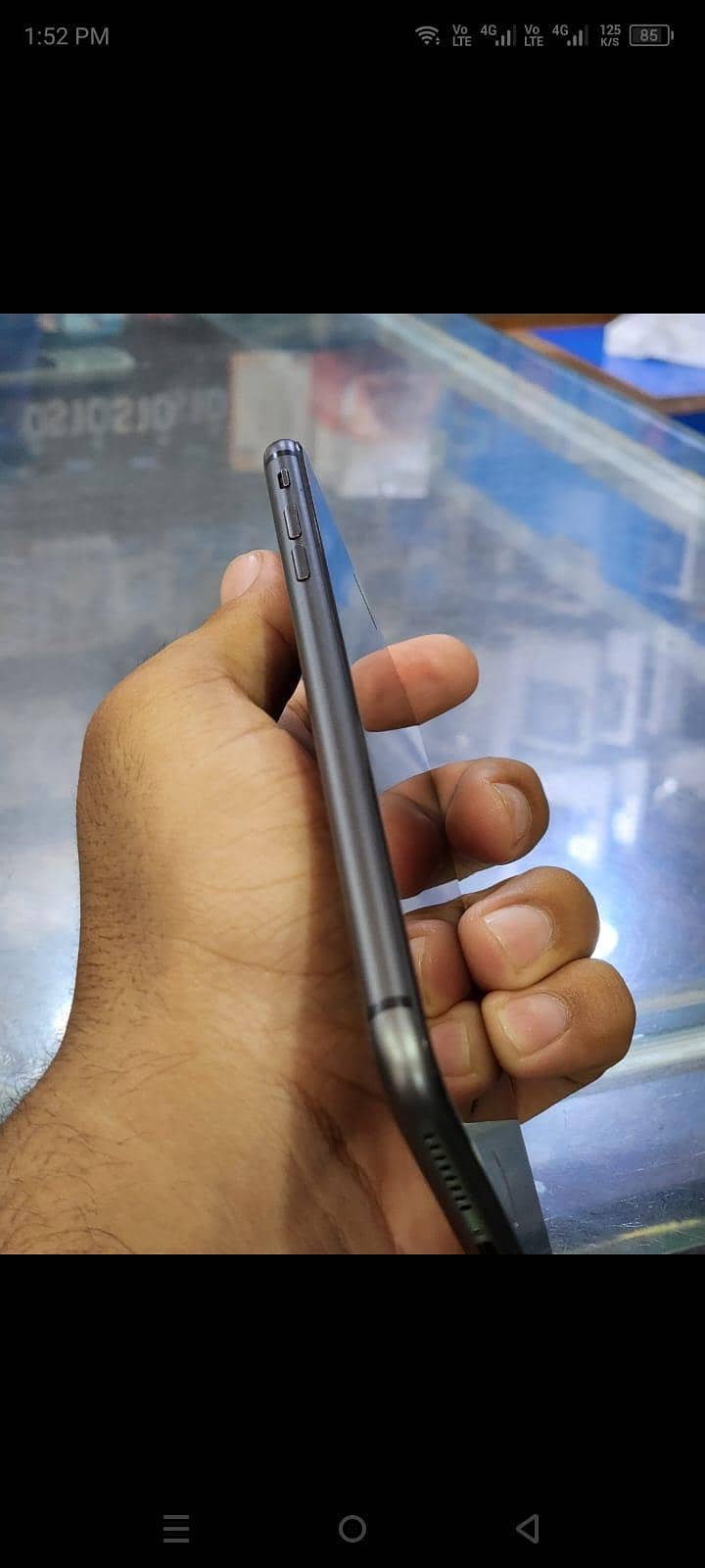 Apple iPhone 8 Plus 3