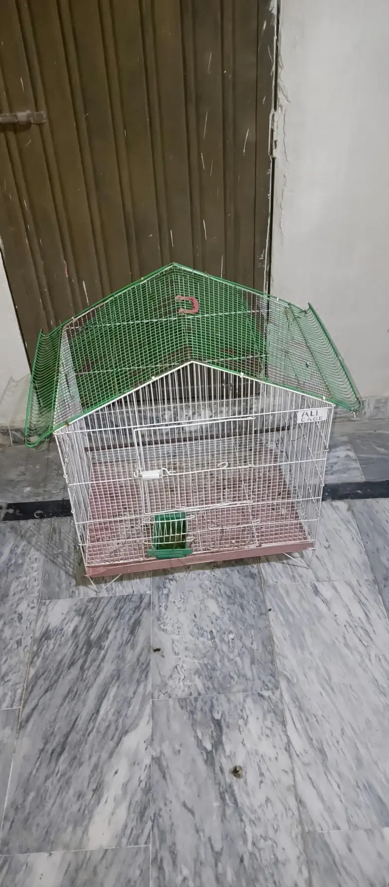 Cages — photo 2