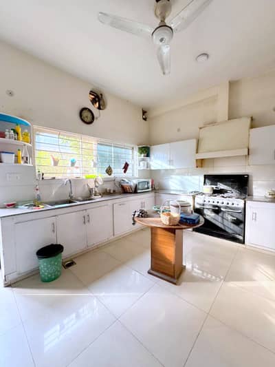 Brand New | 5 BHK | Full House | Green Lawn | VIP Location | F-11 | For Rent