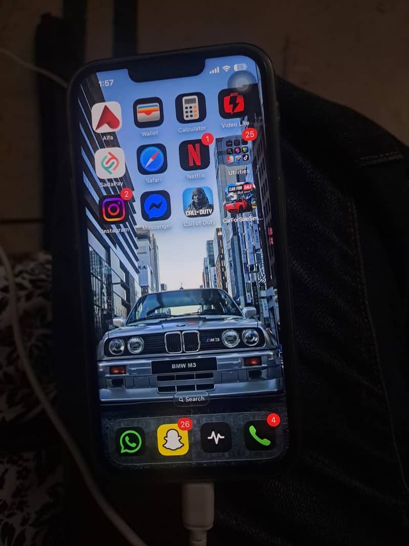 Apple iPhone 13 0
