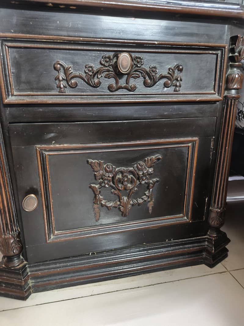 bed set one bed two side table one dressing table 4