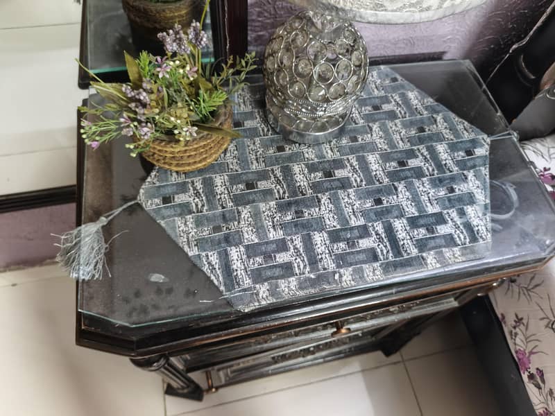 bed set one bed two side table one dressing table 6